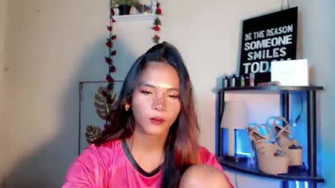 KATE online show from April 18, 2026, 3:05 pm