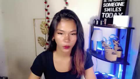 KATE online show from April 21, 2026, 1:53 am