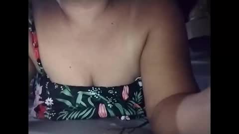 Snapshot of lovely_orchid chatting on May 7, 2026, 9:58 am lovely_orchid online show from May 7, 2026, 9:58 am