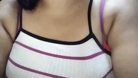 Snapshot of lovely_orchid chatting on June 19, 2026, 1:37 pm lovely_orchid online show from June 19, 2026, 1:37 pm