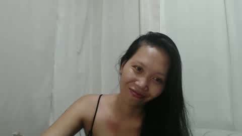 Snapshot of lovely_pinayxxx chatting on May 26, 2026, 10:28 pm lovely_pinayxxx online show from May 26, 2026, 10:28 pm
