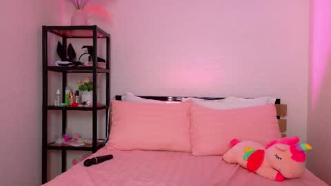 Lolly online show from November 7, 2025, 1:27 am