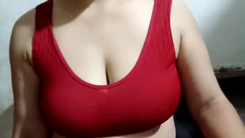 Snapshot of lovely_sweet_girl chatting on July 13, 2026, 10:07 am katrina follow me guys online show from July 13, 2026, 10:07 am