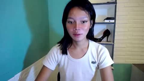 Thea  online show from April 18, 2026, 7:29 pm