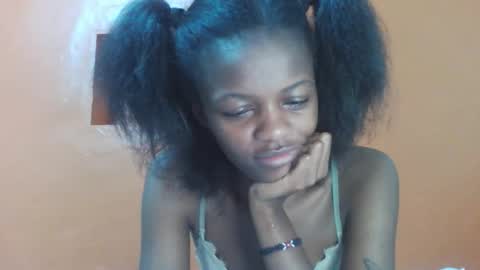 Lovely yvonne online show from October 22, 2025, 11:15 pm