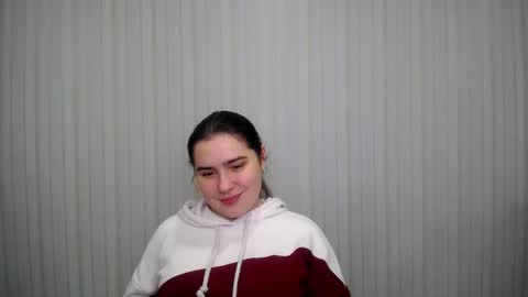 lovelyangel_xx online show from December 24, 2024, 12:22 pm