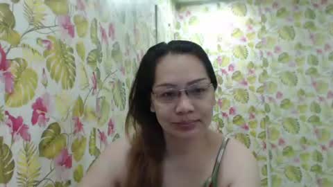 lovelyasiancutie online show from November 27, 2025, 9:06 pm