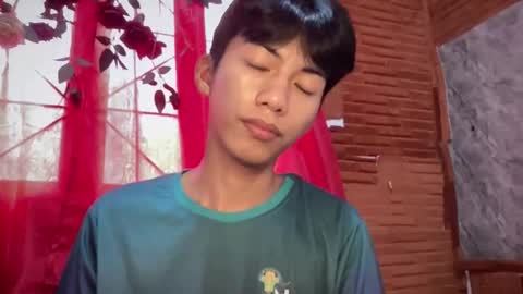 Snapshot of lovelyboy_jm chatting on May 15, 2026, 11:12 pm lovelyboy_jm online show from May 15, 2026, 11:12 pm