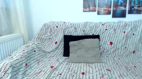 LovelyBrownie online show from February 25, 2025, 12:24 pm