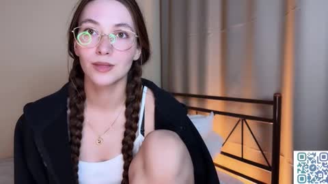 Solfiro online show from September 23, 2025, 7:17 pm