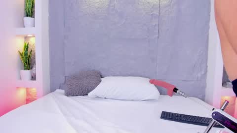 Lovely online show from April 21, 2026, 5:28 pm