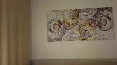 lovelygracee online show from November 20, 2025, 2:06 pm