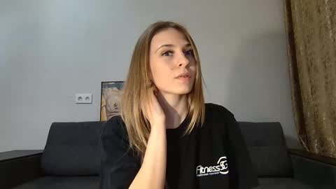 Kate only online show from February 14, 2025, 12:57 pm