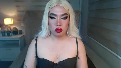 Rebeca online show from March 7, 2025, 6:43 pm