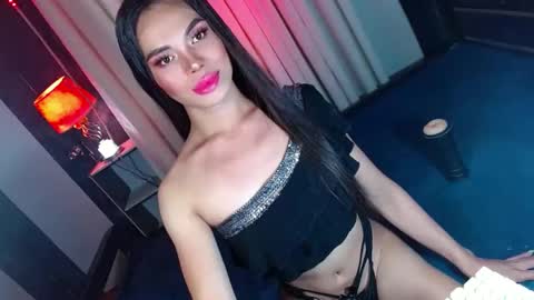 lovelymiss_shyna11 online show from February 26, 2025, 8:15 am