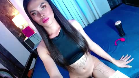 lovelymiss_shyna11 online show from March 3, 2025, 12:16 pm