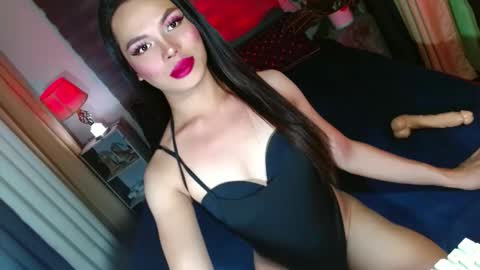 lovelymiss_shyna11 online show from September 11, 2025, 8:36 am