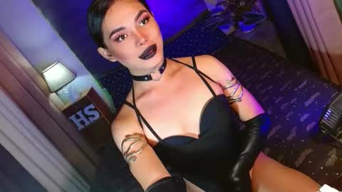 lovelymiss_shyna11 online show from February 9, 2026, 10:19 am