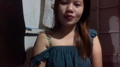 lovelymocha27s online show from December 10, 2024, 7:11 pm