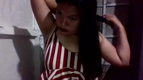 lovelymocha27s online show from October 13, 2025, 1:11 pm