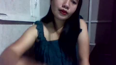 lovelymocha27s online show from December 5, 2025, 11:19 am