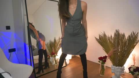 kim online show from February 8, 2025, 6:01 pm