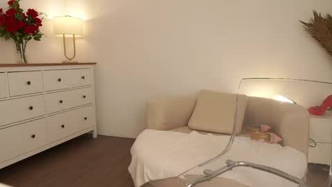 kim online show from April 19, 2026, 6:10 pm