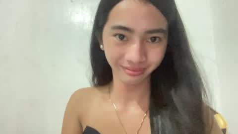 lovelyours_kishia online show from June 25, 2026, 6:51 am