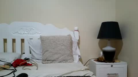 Angelquey online show from December 22, 2025, 8:06 pm