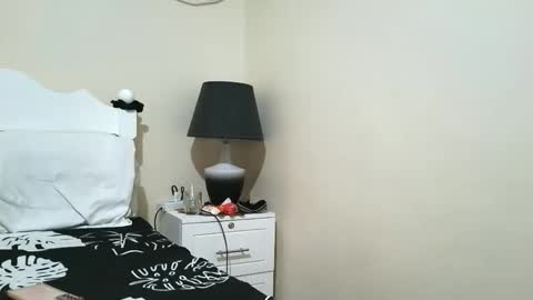 Snapshot of lovelyquey chatting on June 4, 2026, 9:54 pm Angelquey online show from June 4, 2026, 9:54 pm