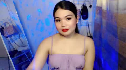 Snapshot of lovelyrhean chatting on May 3, 2026, 1:06 pm Rhean online show from May 3, 2026, 1:06 pm