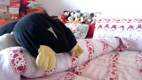 lovelywoman22 online show from December 14, 2025, 8:09 am