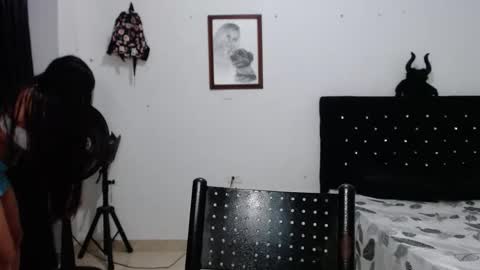 loveme_d online show from October 30, 2025, 3:02 pm