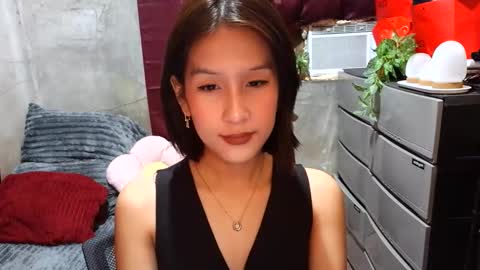 loveme_fiona online show from February 24, 2026, 4:43 am