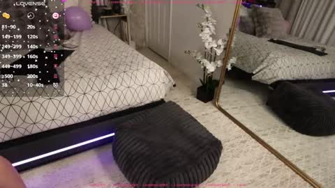 Scarlett online show from January 31, 2025, 1:56 pm