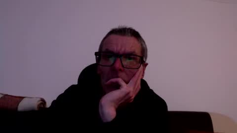 lovepvcearly50s online show from March 29, 2026, 6:19 pm