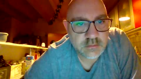 lover010983 online show from February 28, 2025, 5:48 am