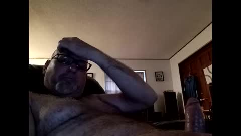 loverofmany online show from May 28, 2026, 8:28 pm