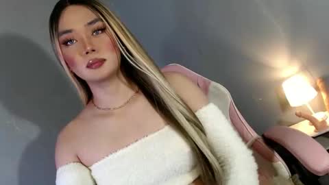 lovers moon22 online show from December 3, 2024, 11:02 pm