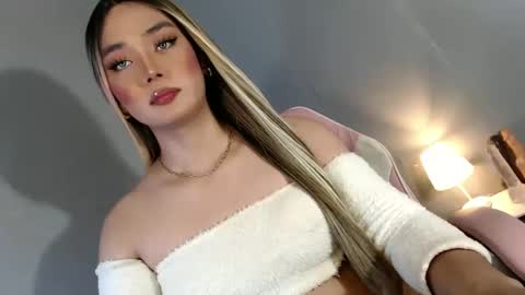 lovers moon22 online show from December 9, 2024, 9:58 pm