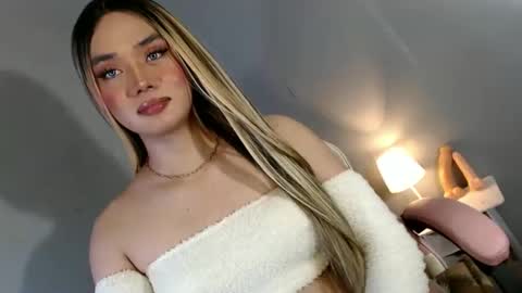 lovers moon22 online show from December 18, 2024, 1:59 am