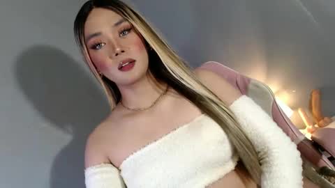 lovers moon22 online show from January 9, 2025, 9:47 pm