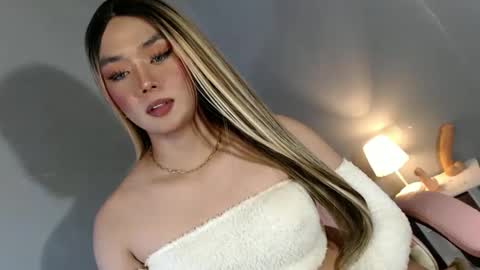 lovers moon22 online show from January 20, 2025, 3:48 am