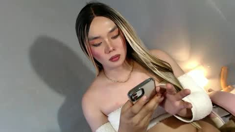 lovers moon22 online show from January 27, 2025, 3:58 am