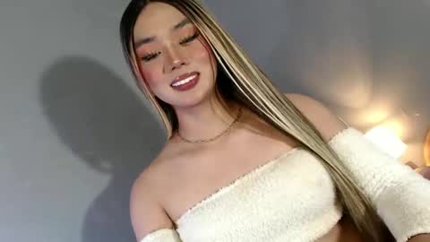 lovers moon22 online show from January 29, 2025, 1:27 am