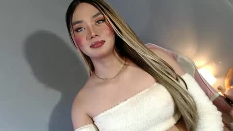 lovers moon22 online show from January 30, 2025, 1:33 am