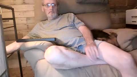 just here to have fun and cum online show from April 14, 2026, 1:22 am