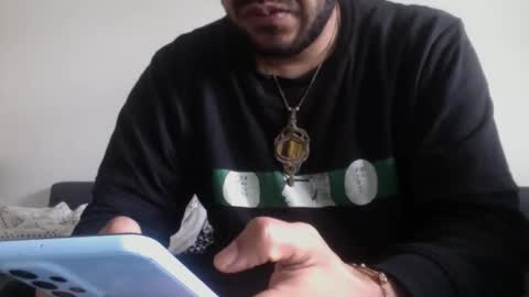 lovesounddistortion25 online show from October 15, 2025, 10:59 am