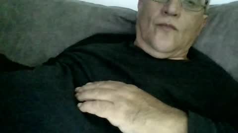 lovetightass online show from April 3, 2026, 4:38 pm