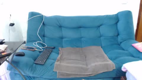 Snapshot of loveuniverse8 chatting on January 28, 2025, 2:10 pm cutelucy 3 online show from January 28, 2025, 2:10 pm